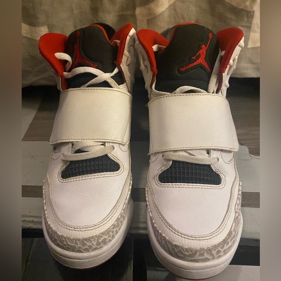 Jordan’s son of mars - Picture 1 of 3